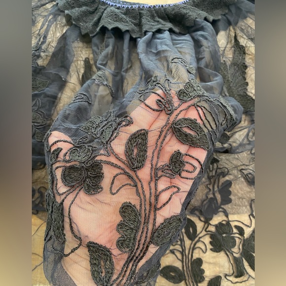 Free People sheer floral lace cold shoulder top trapeze tulle sexy - Picture 6 of 13